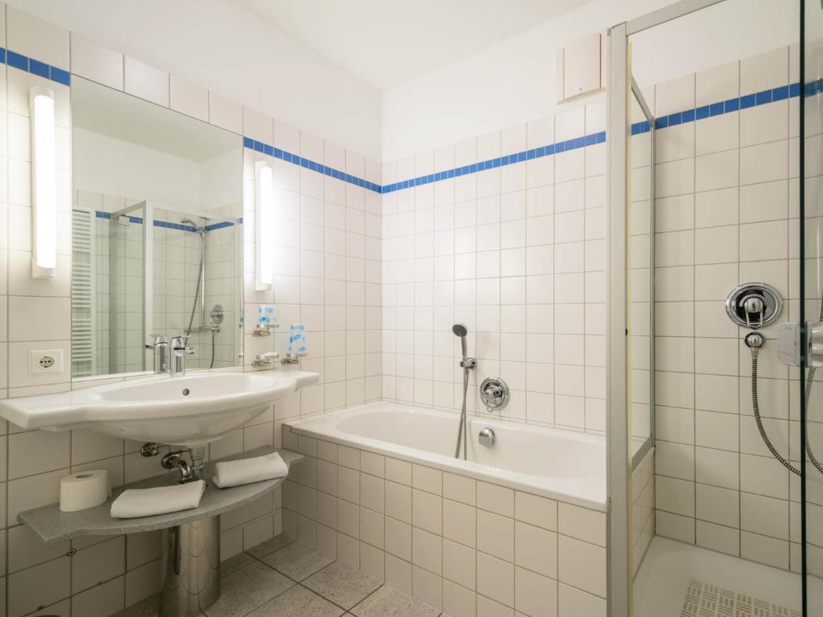 Kaiservillen Heringsdorf - Ferienwohnung Mit 1 Schlafzimmer Und Terrasse D102 Exteriér fotografie